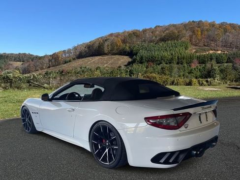 Used 2014 Maserati GranTurismo Sport image 5