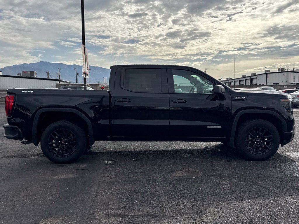 Used 2026 GMC Sierra 1500 Elevation AWD/4WD image 9