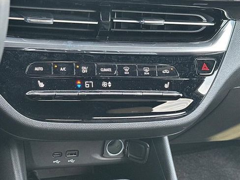 New 2026 Buick Envista Sport Touring FWD image 32