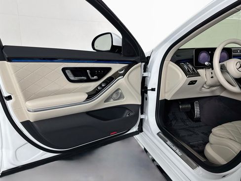 New 2026 Mercedes-Benz S 580e 4MATIC Sedan image 21