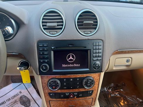 Used 2009 Mercedes-Benz GL 450 4MATIC image 30