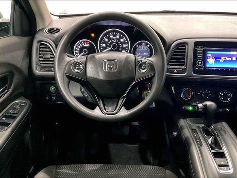 Used 2019 Honda HR-V LX image 17