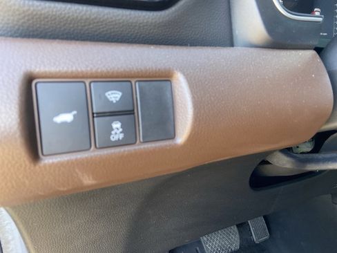 Used 2025 Honda Pilot Elite image 47