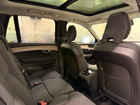 Used 2025 Volvo XC90 B6 Plus image 25