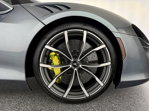 Used 2023 McLaren Artura image 31