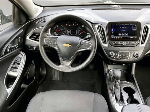 Used 2024 Chevrolet Malibu LT image 8