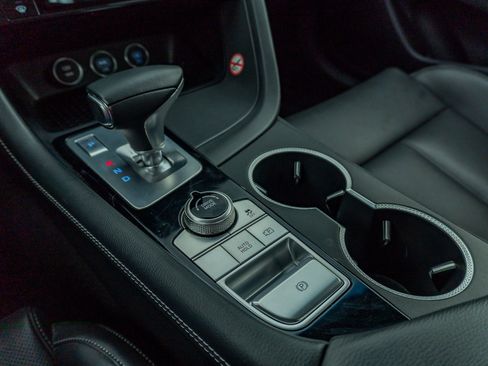 Used 2026 Genesis G70 2.5T RWD image 26