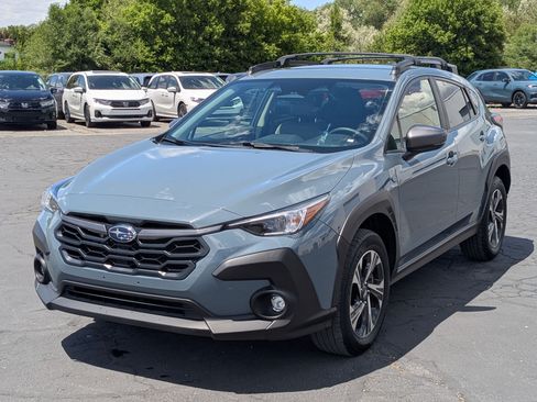Used 2024 Subaru Crosstrek 2.0i Premium AWD/4WD image 10