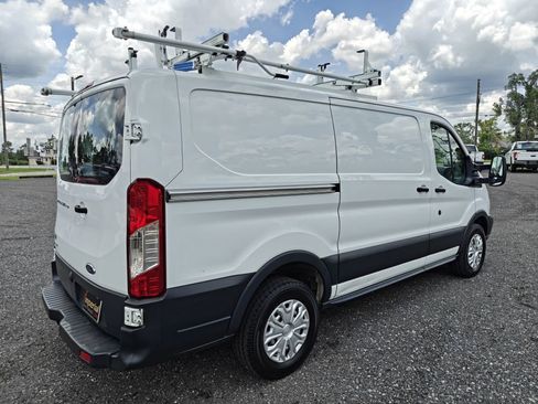 Used 2017 Ford Transit 250 130 Low Roof image 6