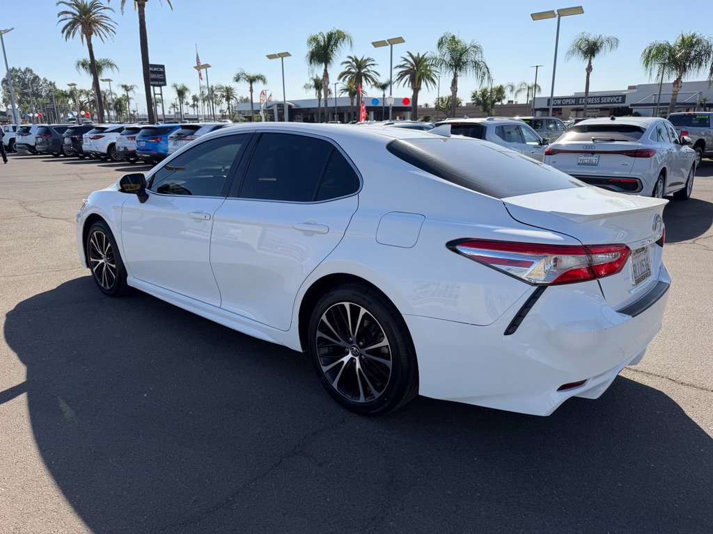 Used 2019 Toyota Camry SE w/ Protection Package (Q2) FWD image 4