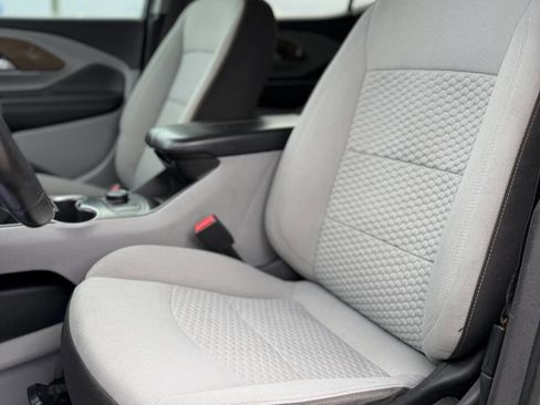 Used 2018 GMC Terrain SLE FWD image 11