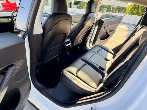 Used 2020 Tesla Model Y Long Range AWD/4WD image 24