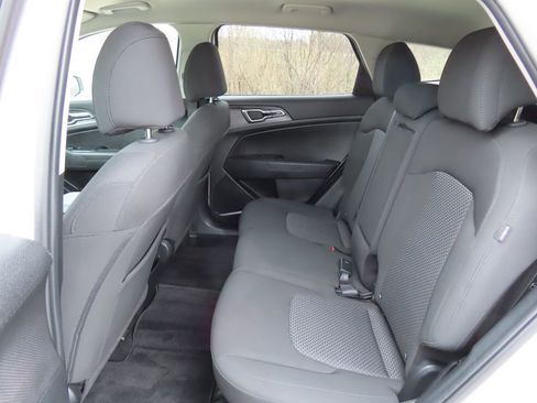 Certified 2025 Kia Sportage LX AWD/4WD image 24
