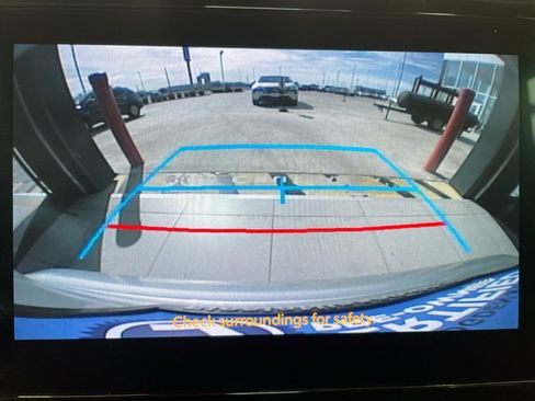 Used 2023 Toyota Corolla SE image 8