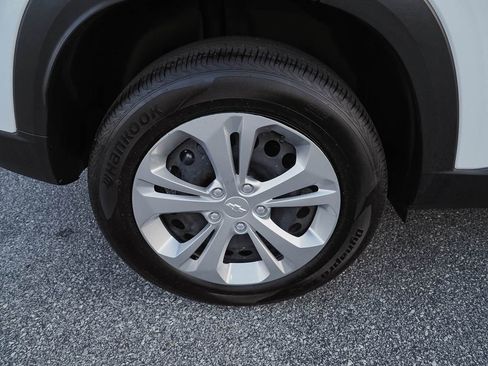 Certified 2025 Chevrolet Trax LS w/ Driver Confidence Package FWD image 34