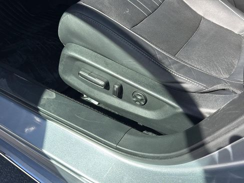 Certified 2019 Honda Accord EX-L image 17