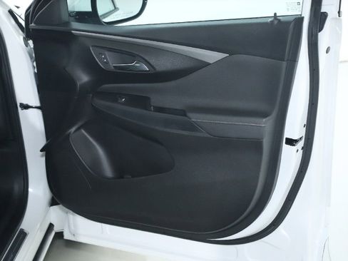 Used 2024 Buick Envista Avenir image 33