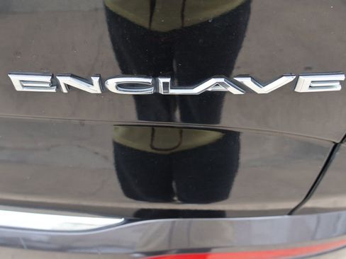 Used 2019 Buick Enclave Preferred w/ LPO, Cargo Package FWD image 11