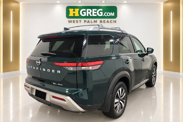 Used 2023 Nissan Pathfinder SL AWD/4WD image 6