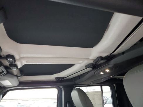 New 2026 Jeep Gladiator Mojave image 15