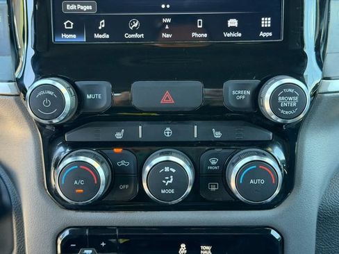 Used 2023 RAM 1500 Big Horn AWD/4WD image 17