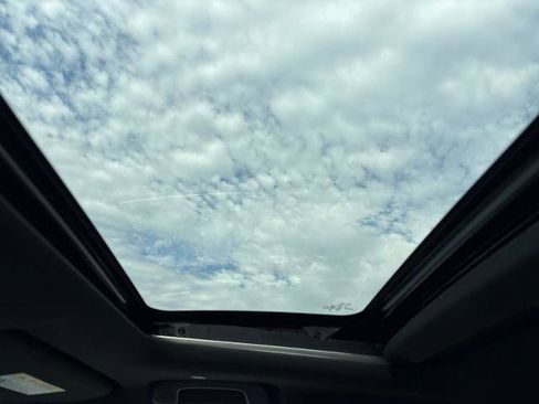 Used 2024 Honda CR-V Sport Touring image 21