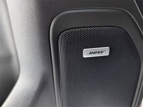 Used 2019 Chevrolet Silverado 1500 High Country w/ Technology Package image 10