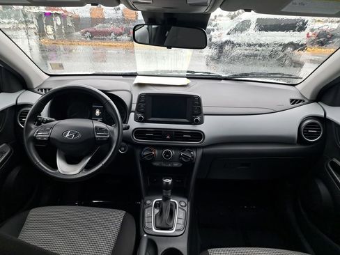 Used 2021 Hyundai Kona SEL image 18