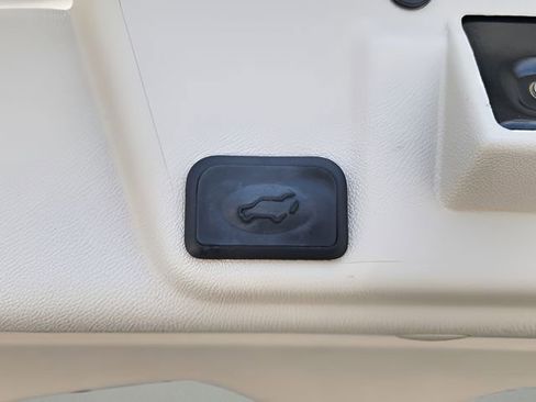 Used 2016 Buick Enclave Leather image 23