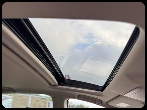 Used 2024 Honda Accord Touring image 10