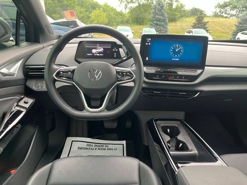 Certified 2023 Volkswagen ID.4 Pro S Plus AWD/4WD image 17