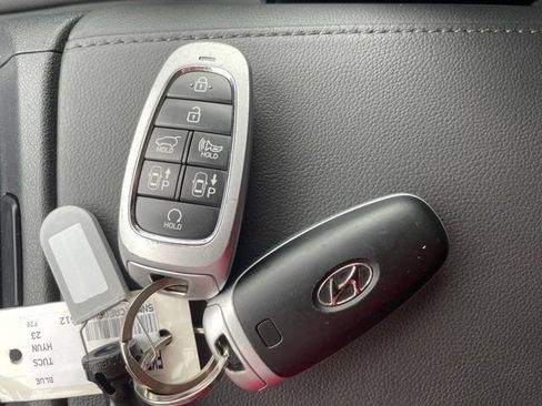 Used 2023 Hyundai Tucson Limited AWD/4WD image 32