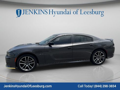 Used 2023 Dodge Charger R/T w/ Plus Group RWD image 10