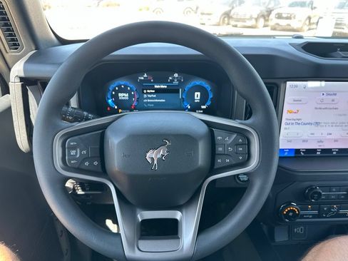 New 2026 Ford Bronco 2-Door w/ Sasquatch Package AWD/4WD image 16