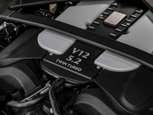 Used 2023 Aston Martin V12 Vantage RWD image 95