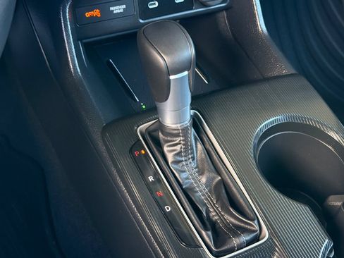 Used 2025 Honda Civic Sport image 23