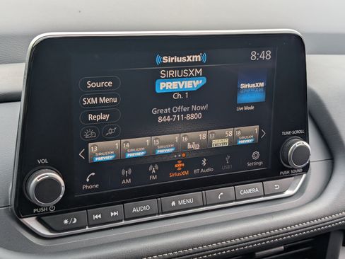 Used 2025 Nissan Rogue S AWD/4WD image 27
