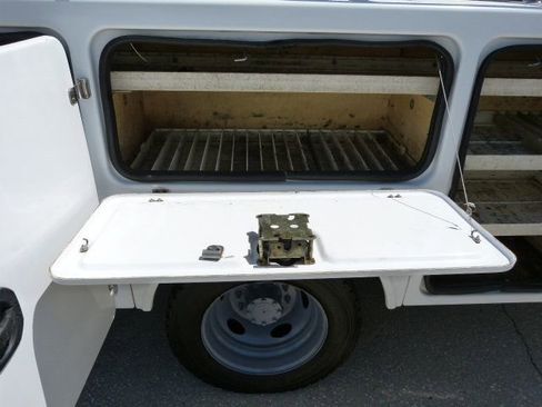 Used 2012 Ford F550 2WD Regular Cab Super Duty w/ Payload Upgrade Pkg image 25