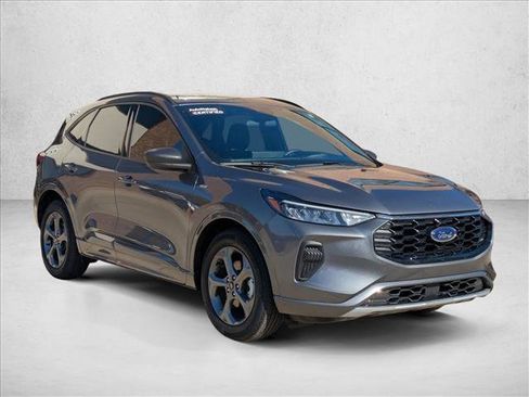 Used 2024 Ford Escape ST-Line w/ Tech Pack #1 image 3