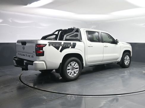 Used 2022 Nissan Frontier SV image 28