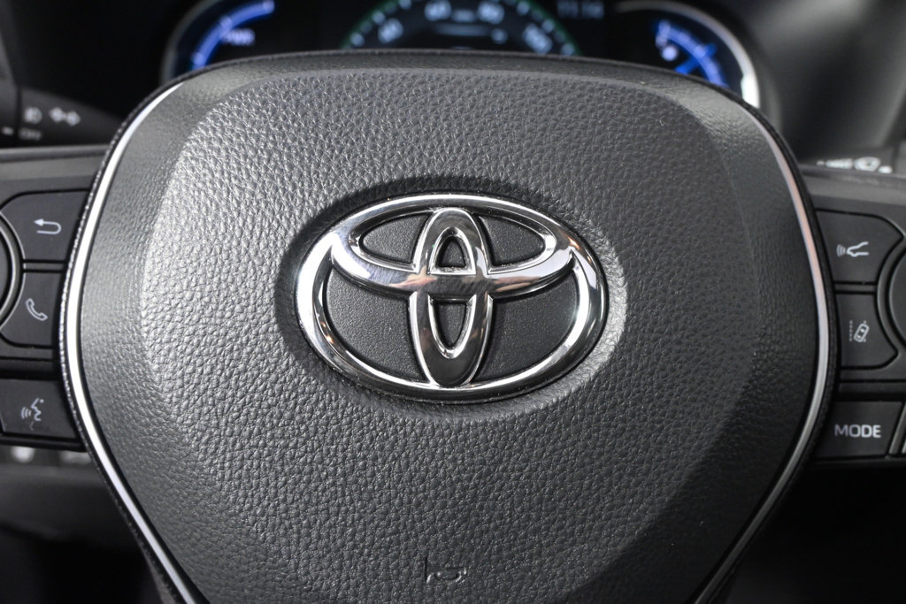 Used 2021 Toyota RAV4 Limited AWD/4WD image 35