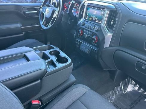 Used 2021 Chevrolet Silverado 1500 LT image 17