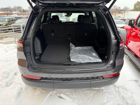 New 2025 Jeep Grand Cherokee 4WD image 7