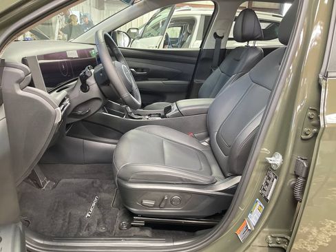 Used 2025 Hyundai Tucson SEL AWD/4WD image 14