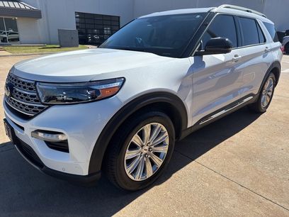 Used 2023 Ford Explorer Limited w/ Limited Technology Package