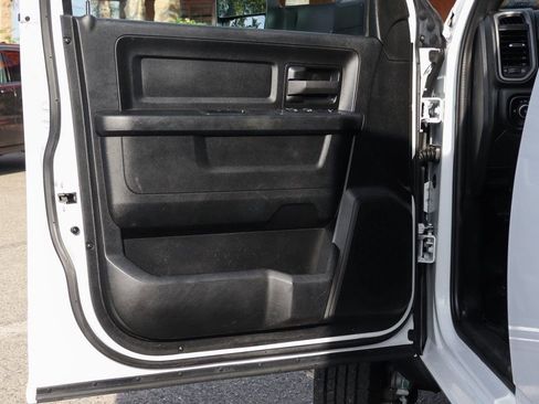 Used 2021 RAM 5500 Tradesman w/ Chrome Appearance Group image 16