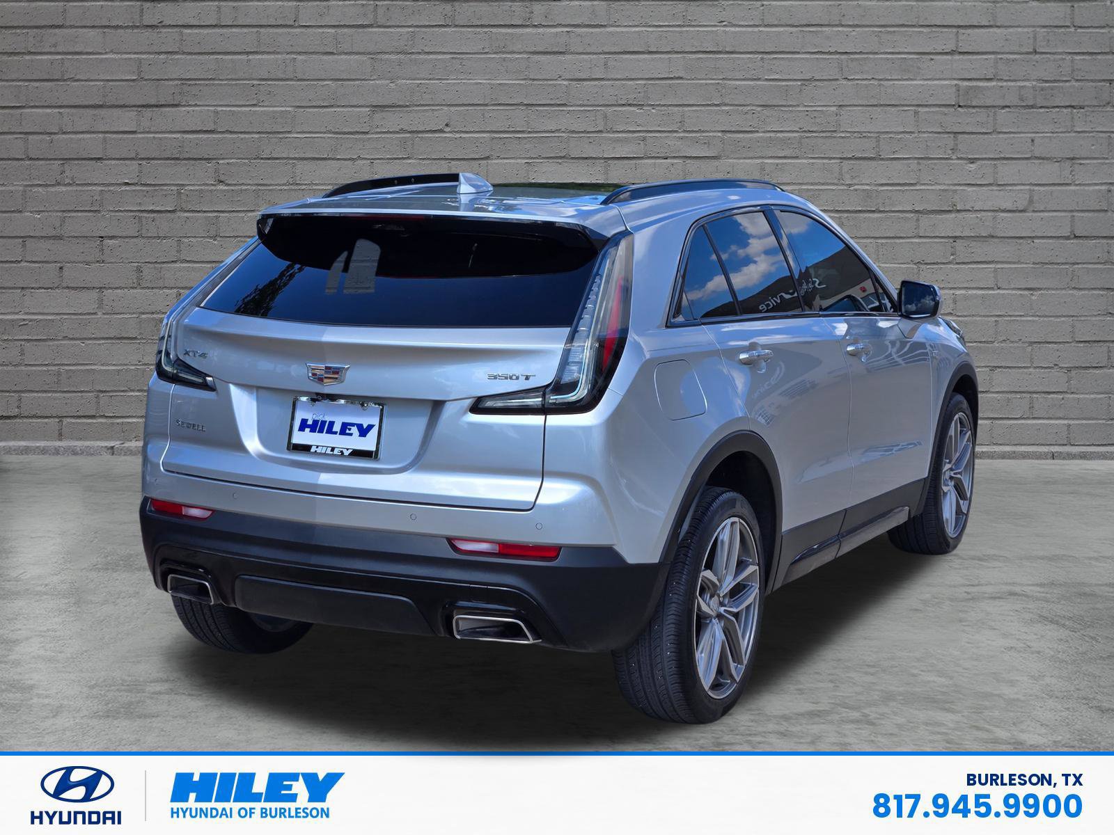 Used 2022 Cadillac XT4 Sport w/ Comfort Package FWD image 4