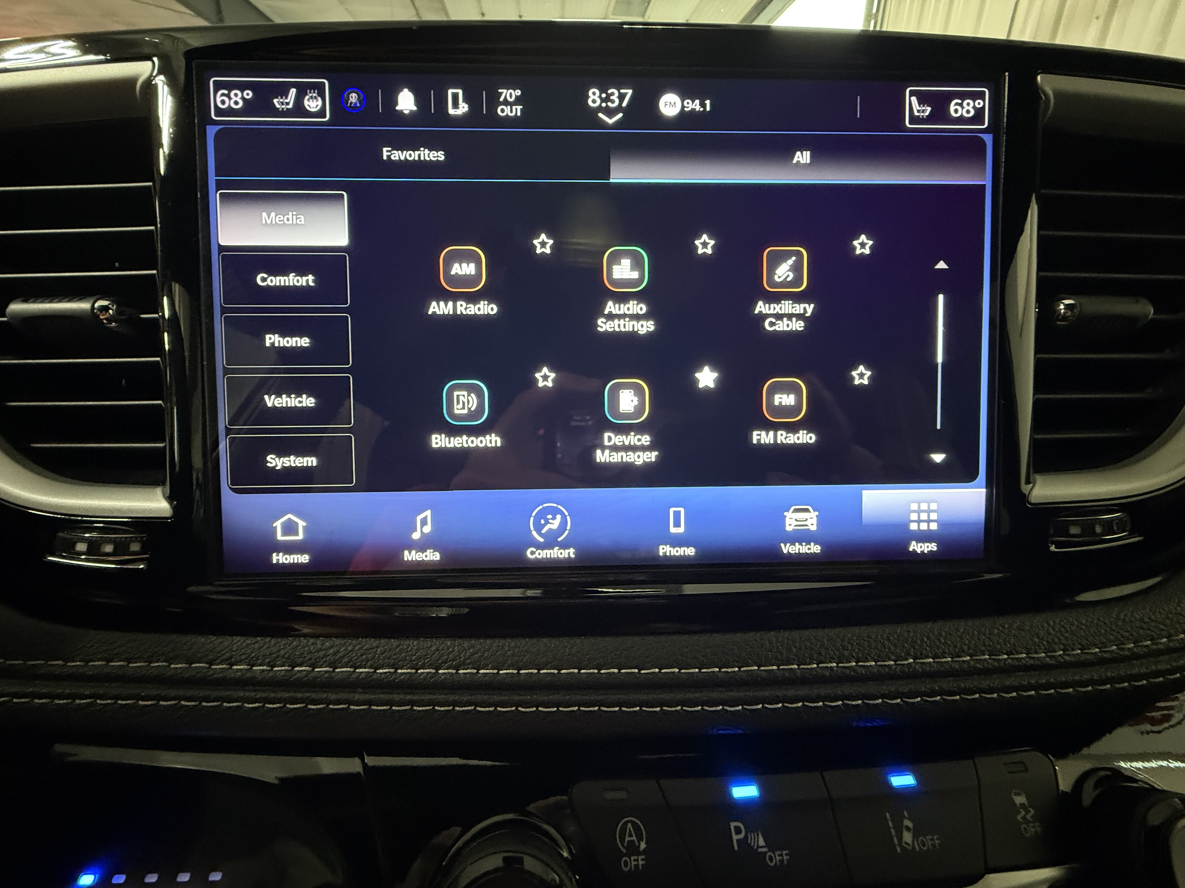Used 2024 Chrysler Pacifica Touring-L w/ S Appearance Package FWD image 29
