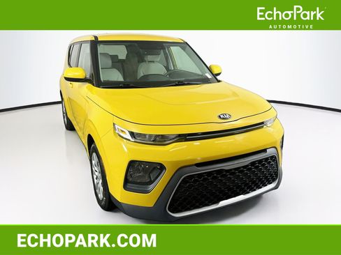 Used 2020 Kia Soul LX FWD image 1