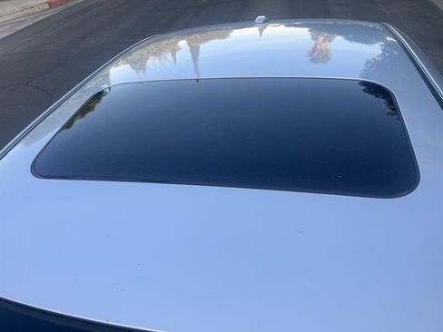 Used 2017 Nissan Altima 2.5 SL w/ Moonroof Package image 9